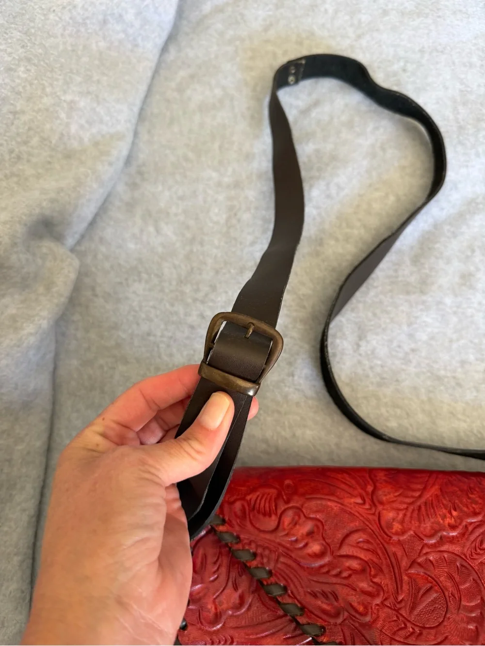 Red Tooled Leather Crossbody Bag with Braided Trim - Picture 4 of 6